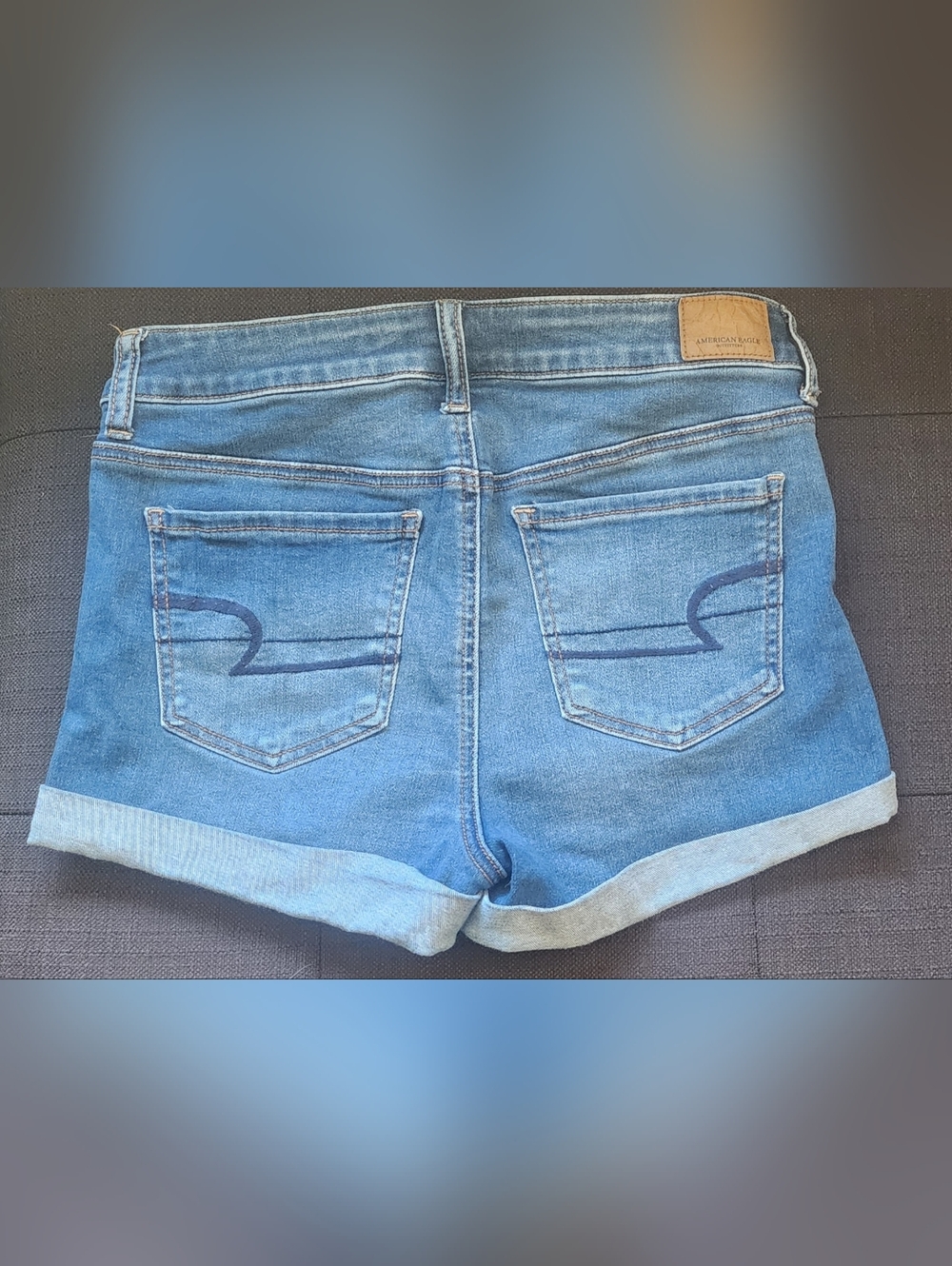 American Eagle Outfitters Blue Denim Cuffed Women's Shorts Size 10 - Picture 11 of 12